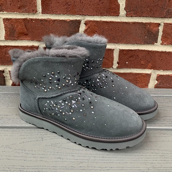New UGG Mini Boot with Silver Studs - Picture 3 of 15